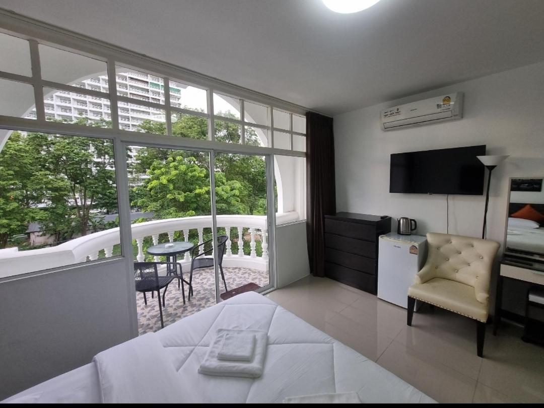 Hotel Dorothys Pattaya Zewnętrze zdjęcie