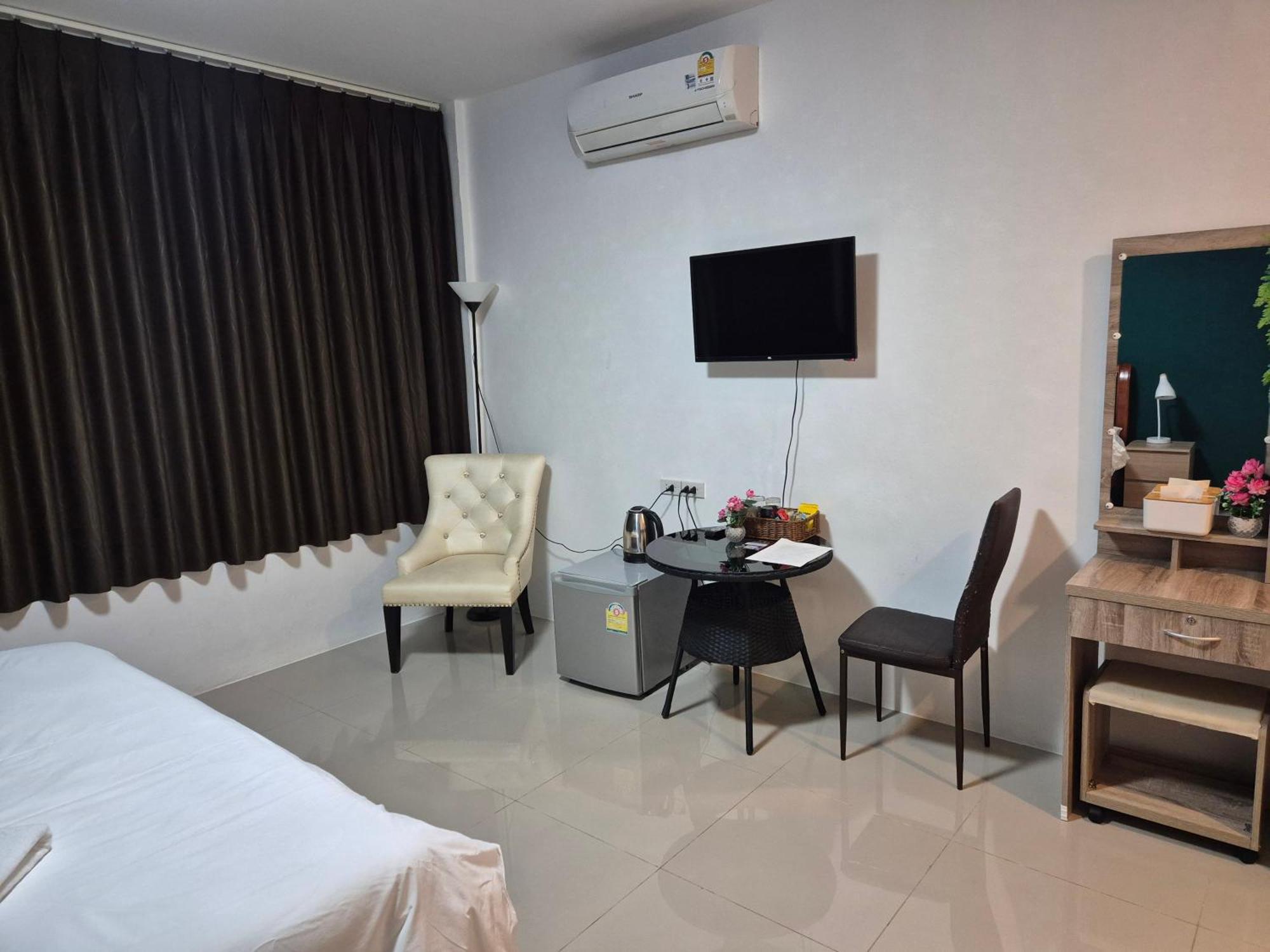 Hotel Dorothys Pattaya Zewnętrze zdjęcie